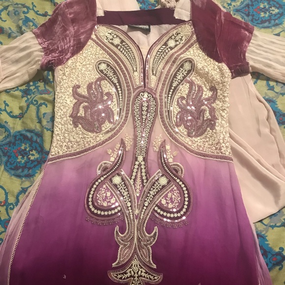 Indian Pakistani dress - Picture 1 of 3
